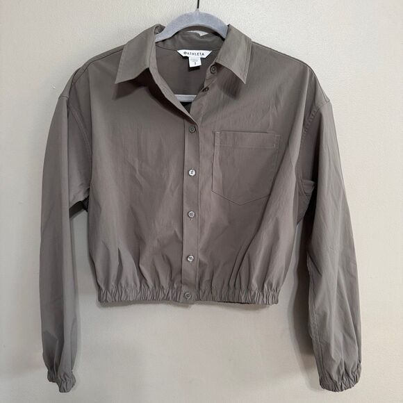 Athlete polyester cropped button up in clay color size small - Picture 2 of 7
